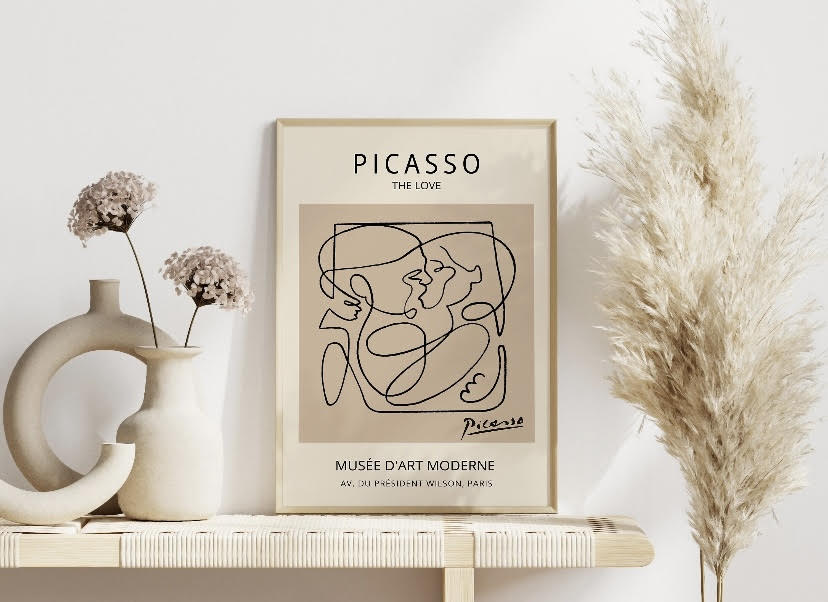 Picasso The Love One Line Beige Print